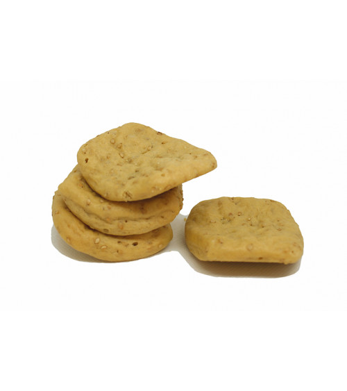 Oil biscuits with sesame